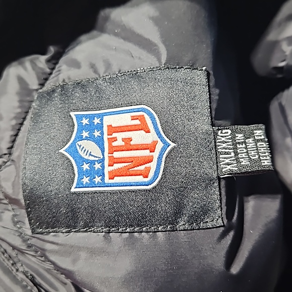 Carolina Panthers Puffy Jacket NWOT - Picture 5 of 6